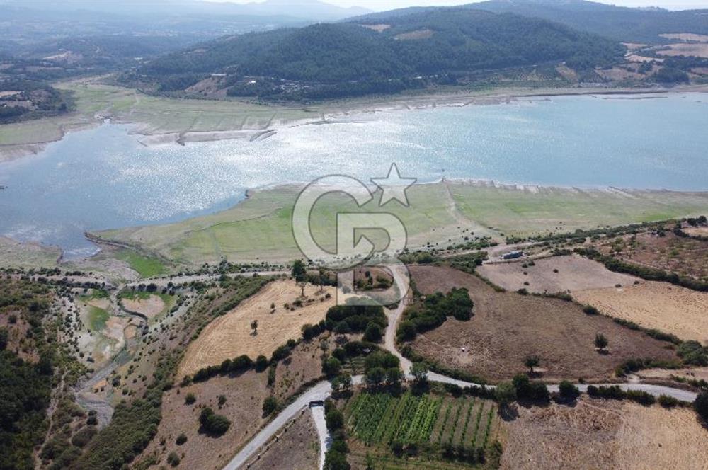 Çanakkale Bayramiç Kurşunlu da Baraj Manzaralı 9.064 m2 Tarla