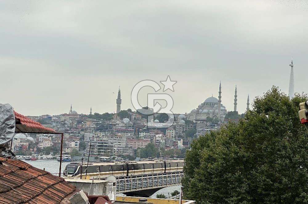 BEYOĞLU YOLCU HAMAM SOKAKTA 300M2 DENİZ MANZARALI 5 KATLI KOMPLE HAN