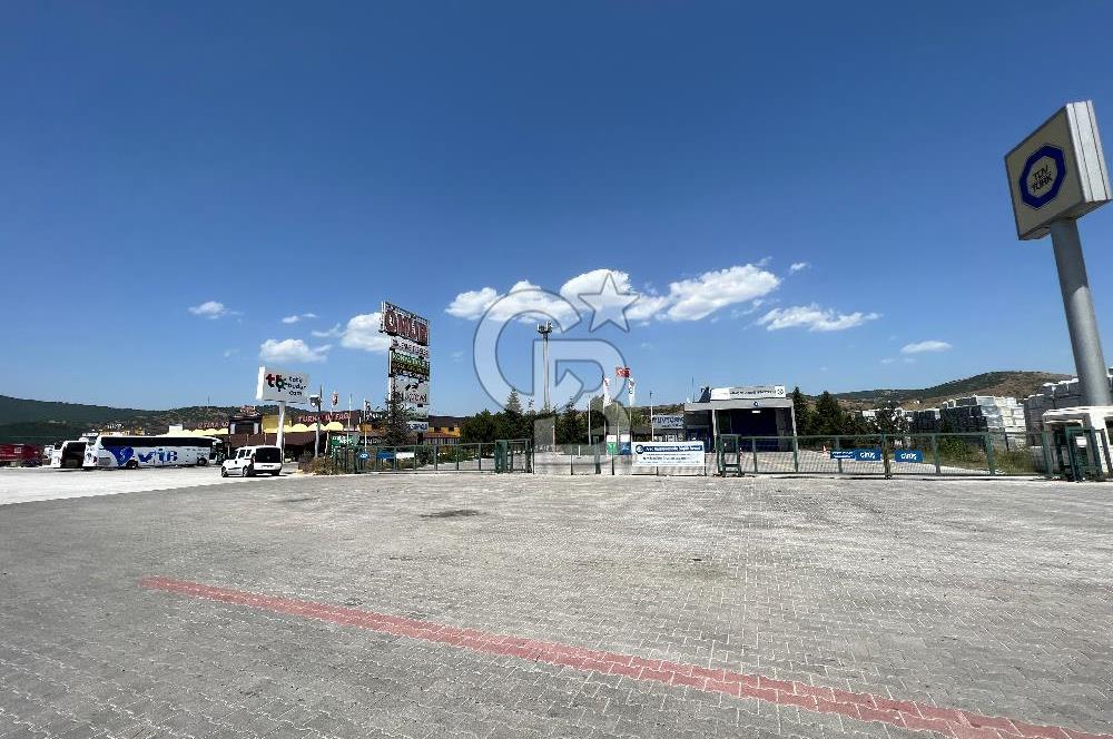Bilecik Bozöyük te Bursa Eskişehir yolu üzeri Satılık Ticari Arsa 