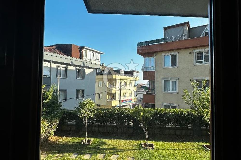 Ataşehir'de geniş peyzaj alanına sahip büyük tip 3+1