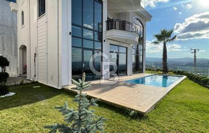 Kocaeli Basiskele Deniz Manzaralı Satılık Villa
