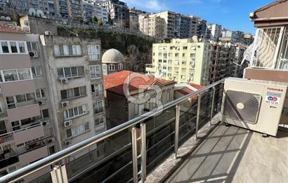 🌟 Deniz Manzaralı Lüks Yalı Dairesi: Mithatpaşa Caddesi'nde Eşsiz Yaşam 🌊🏡