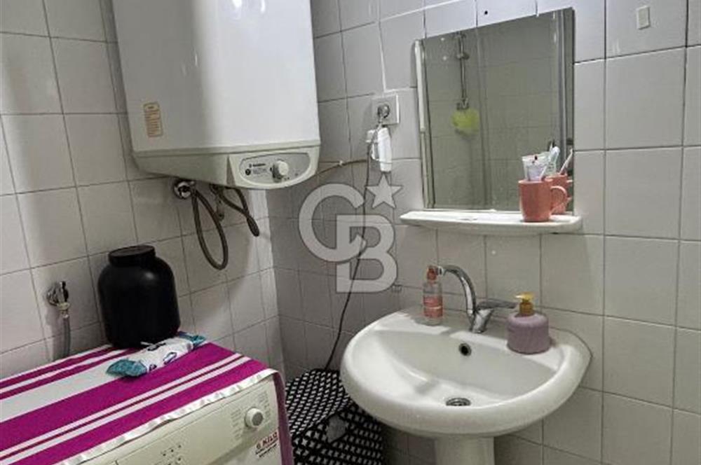 ALSANCAK KAHRAMANLAR'DA 2+1 SATILIK DAİRE