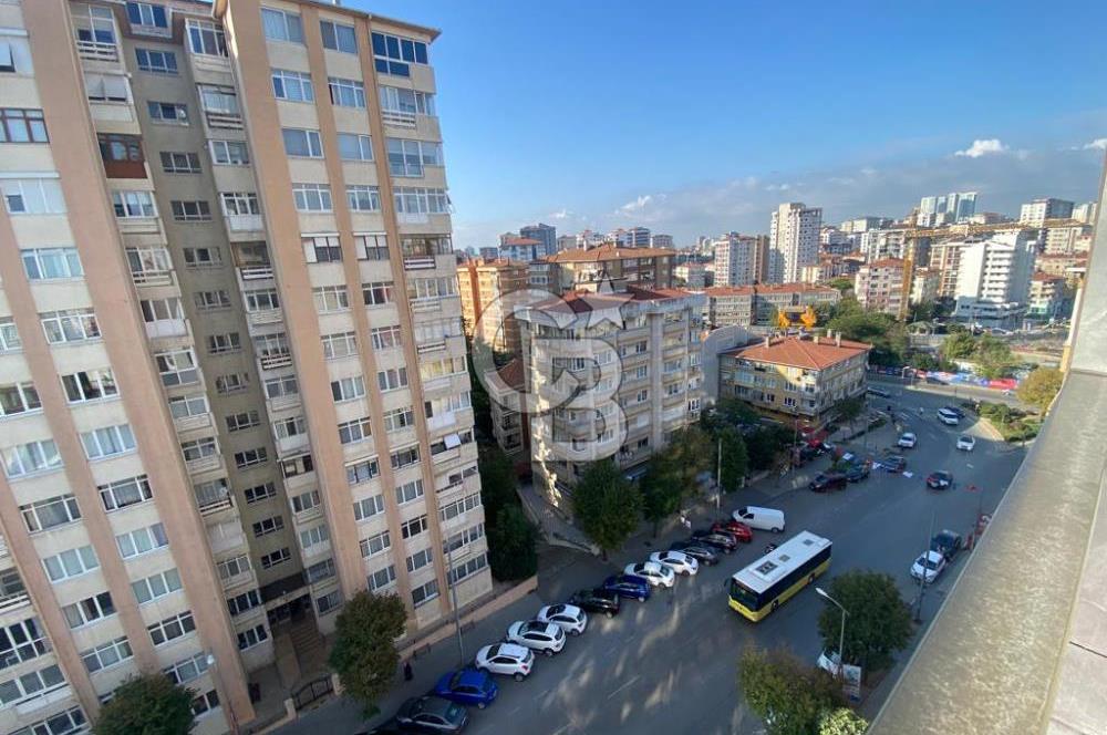 Erenköy İnönü caddesinde Kalite Konfor ve Ulaşım Kolaylığının birarada olduğu 3+1 Satılık Daire 