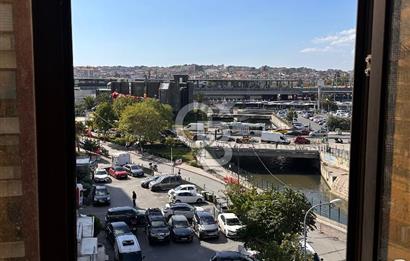 KADIKÖY BELEDİYESİ KARŞISI MANZARALI KÖŞE OFİS