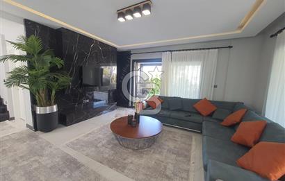 Cankat ÇEÇEN'den Çeşme Marina mevkii Musalla Mahallesi 7+1 / 614 m2 Sıfır Villa