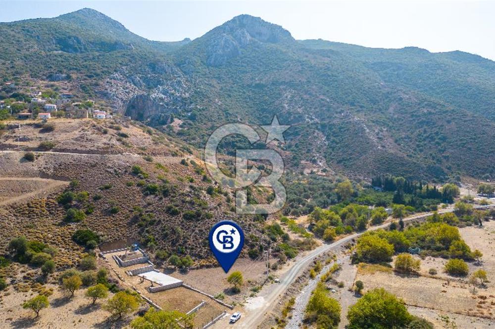 Karaburun Bozköy'de Yerleşim Alanına Yakın Satılık Tarla