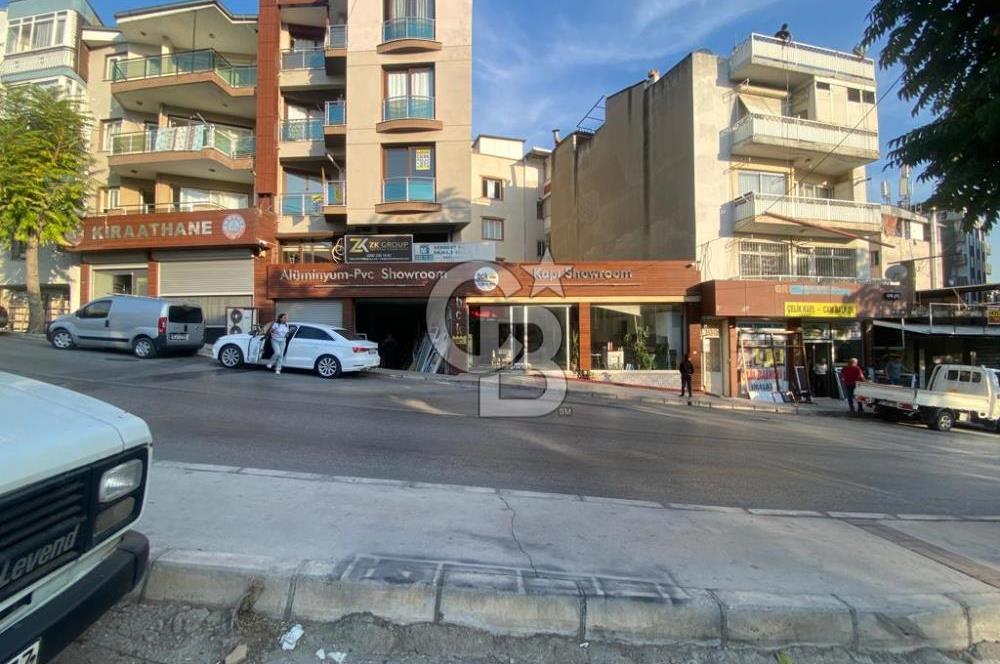 Karabağlar'da Cadde Üstü Satılık Dükkan