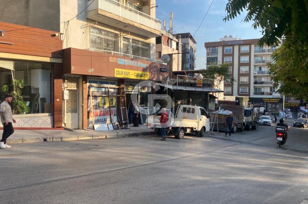 Karabağlar'da Cadde Üstü Satılık Dükkan
