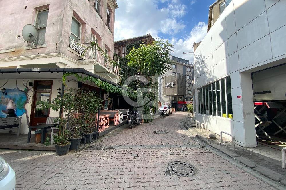 1132497731 Ortaköy'de Satılık Dükkan+ Bina / Butik Otele Uygun,Tarihi