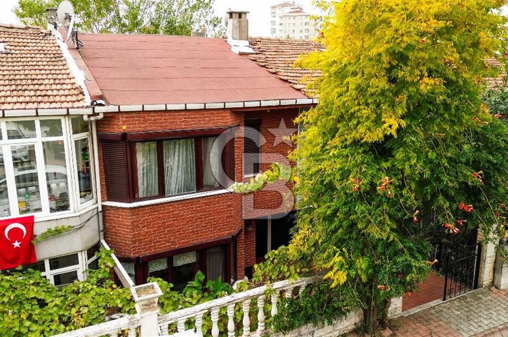 Ümraniye Atakent Mahallesi nde Satılık 3+2 Müstakil Villa