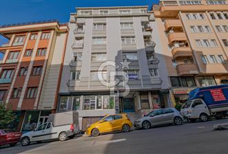 Mecidiyeköy Gülbağ'da temiz bakımlı ve merkezi konumda 2+1 satılık daire