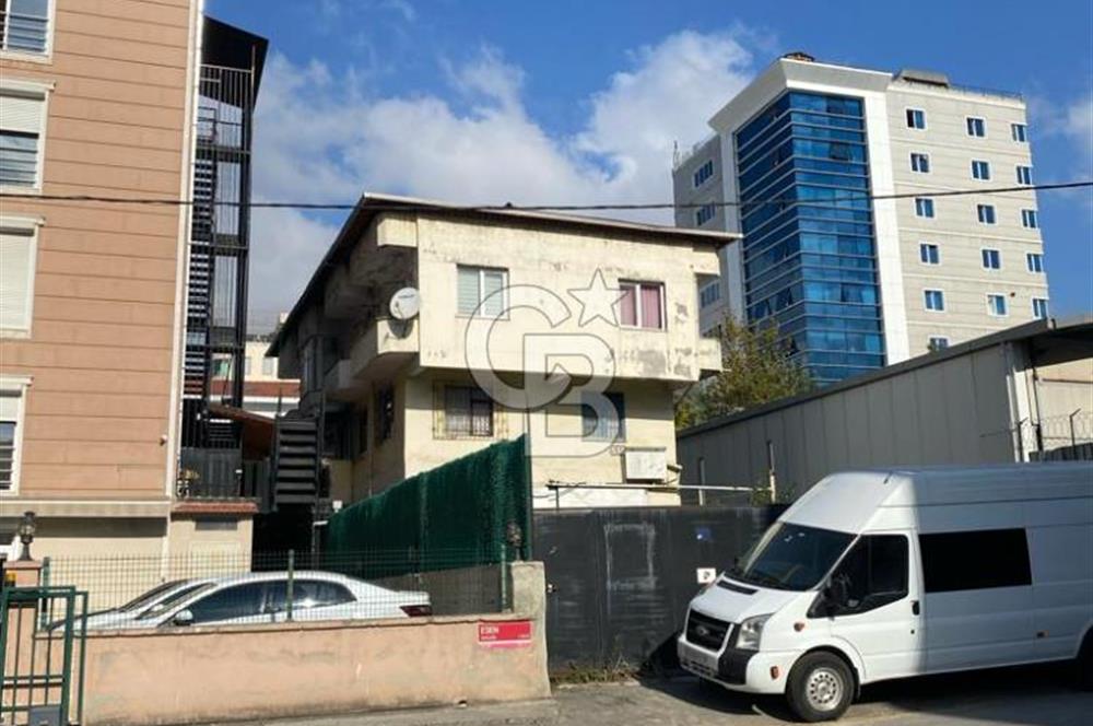 Maltepe Türkan Saylan Kültür Merkezi'nin Arkasında Muhteşem Konumlu Satılık Arsa