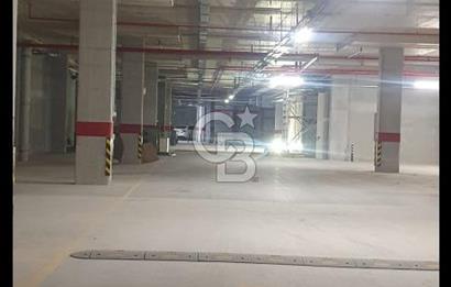 KÜÇÜKYALI NİDA KULE'DE 25.KAT 207M2 SATILIK OFİS