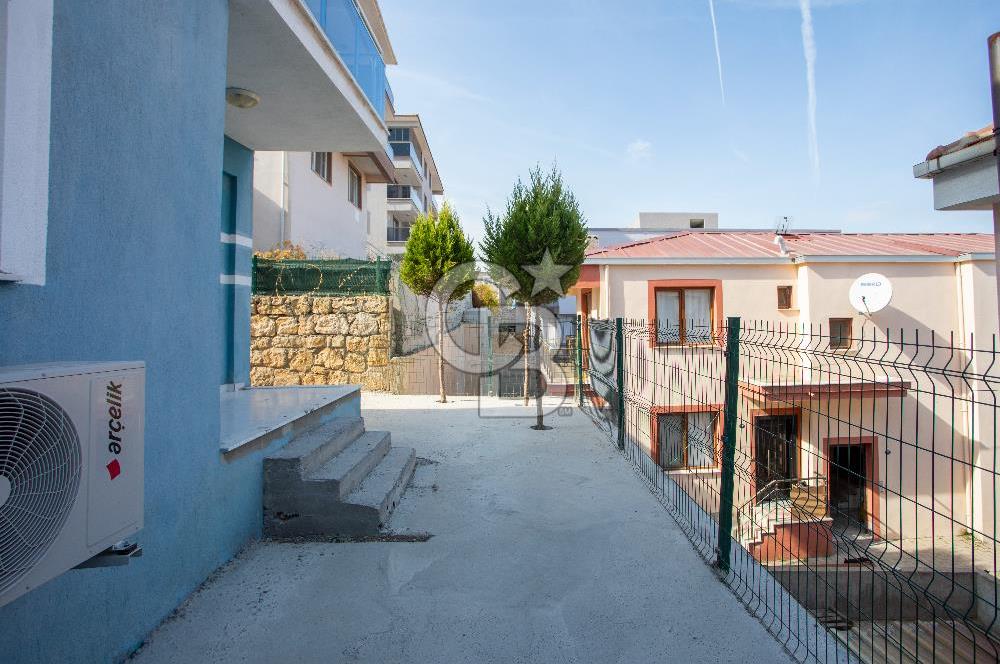 Foça Bağarasnda Satılık Bahçeli Teraslı Eşyalı 2+1 Dubleks Daire