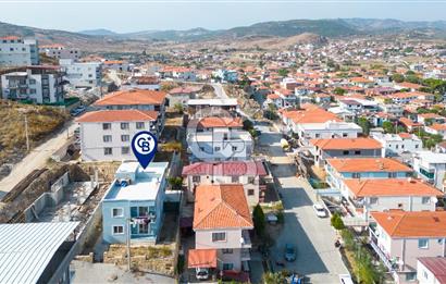 Foça Bağarasnda Satılık Bahçeli Teraslı Eşyalı 2+1 Dubleks Daire