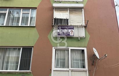Kadıköy İkbaliye' de sakin sokakta 75 m2 2+1 Arakat köşe Daire.