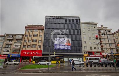 Ümraniye Alemdağ Caddesi'nde Satılık Komple Plaza