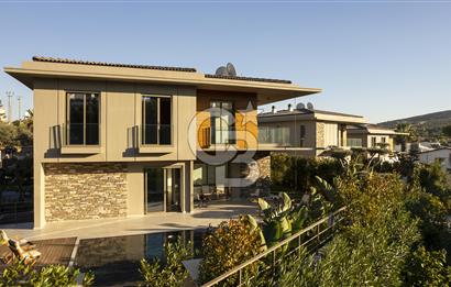 TEOK'tan Çeşme Ardıç'ta Harika Konumda Satılık Ultra Lüks Villa