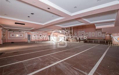 HAMAMÖNÜ NDE HARİKA LOKASYONDA SATILIK TARİHİ KOMPLE BİNA