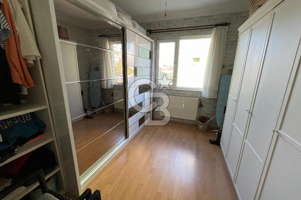 Uğur Mumcu Mahallesinde Ara Kat Açık Otoparklı 3+1 Kiralık Daire