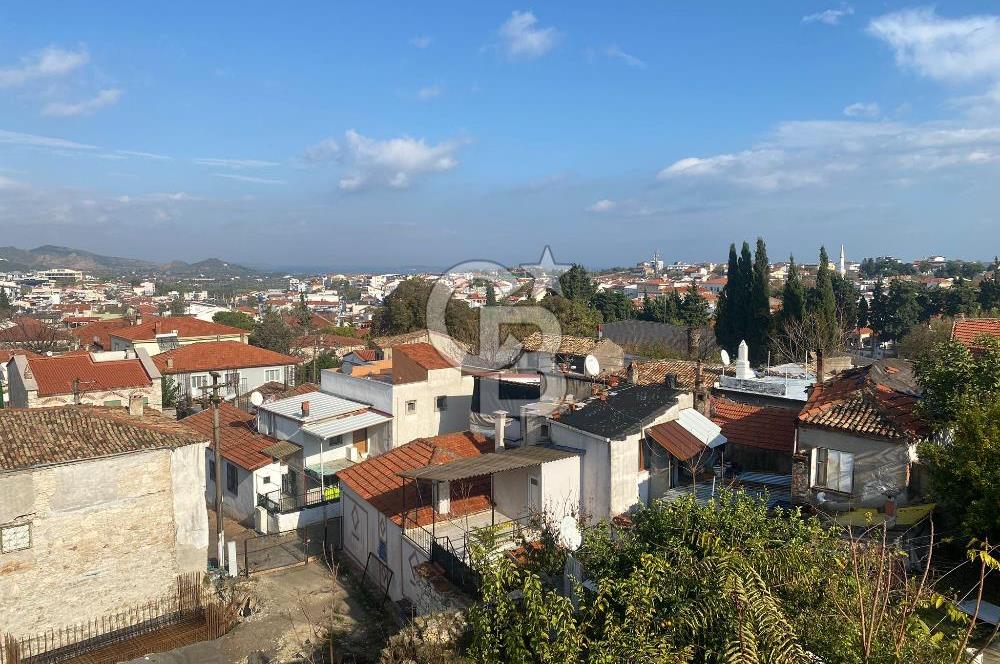 URLA SANAT SOKAĞI YAKINI, MANZARASI-KONUMU EMSALSİZ MÜSTAKİL EV