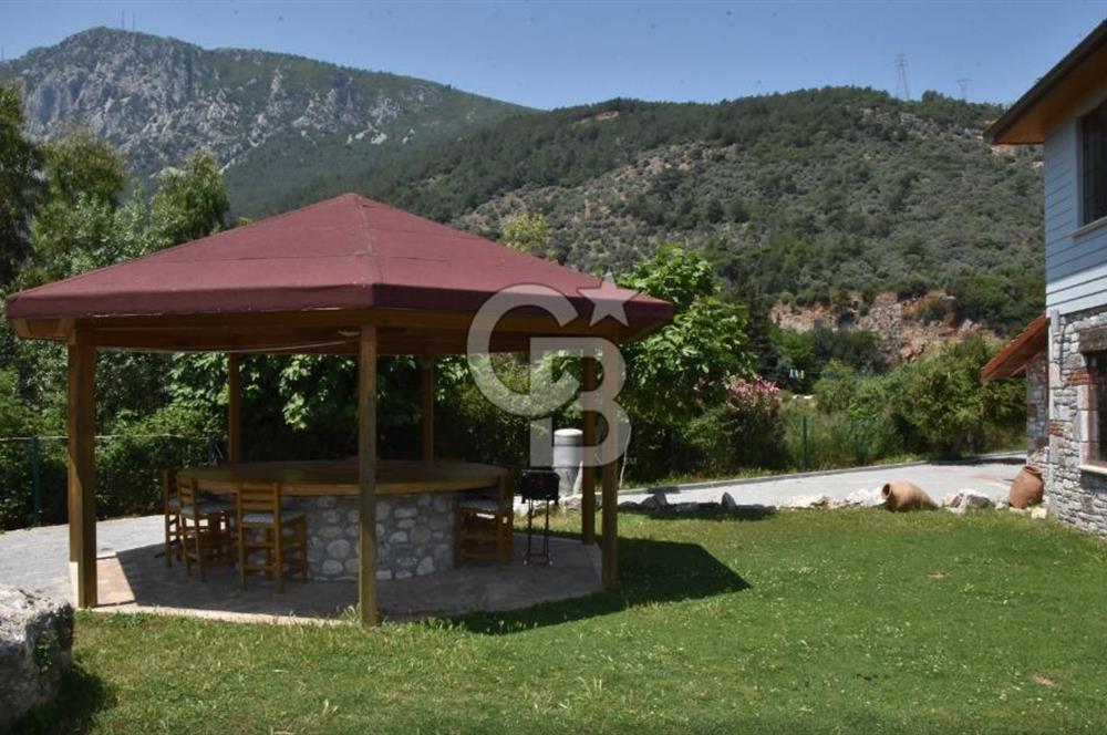 Muğla Ula`da Yıllık Kiralık Villa