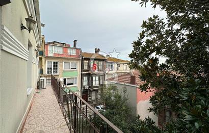 SARIYER BÜYÜKDERE'DE DENİZ MANZARALI  KENDİNE AİT GENİŞ BAHÇESİ OLAN 3.5 KATLI MÜSTAKİL BİNA