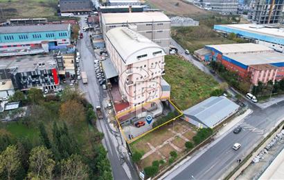 Hadımköy Ömerli'de Kiralık 2500m2 Zemine Basar Fabrika Katı