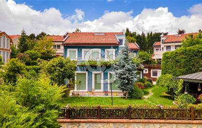 Çekmeköy Merkez Mah. Site İçerinde Müstakil Satılık Villa