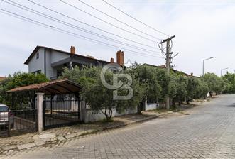 Ergenekon Mahallesinde Satılık Müstakil Villa