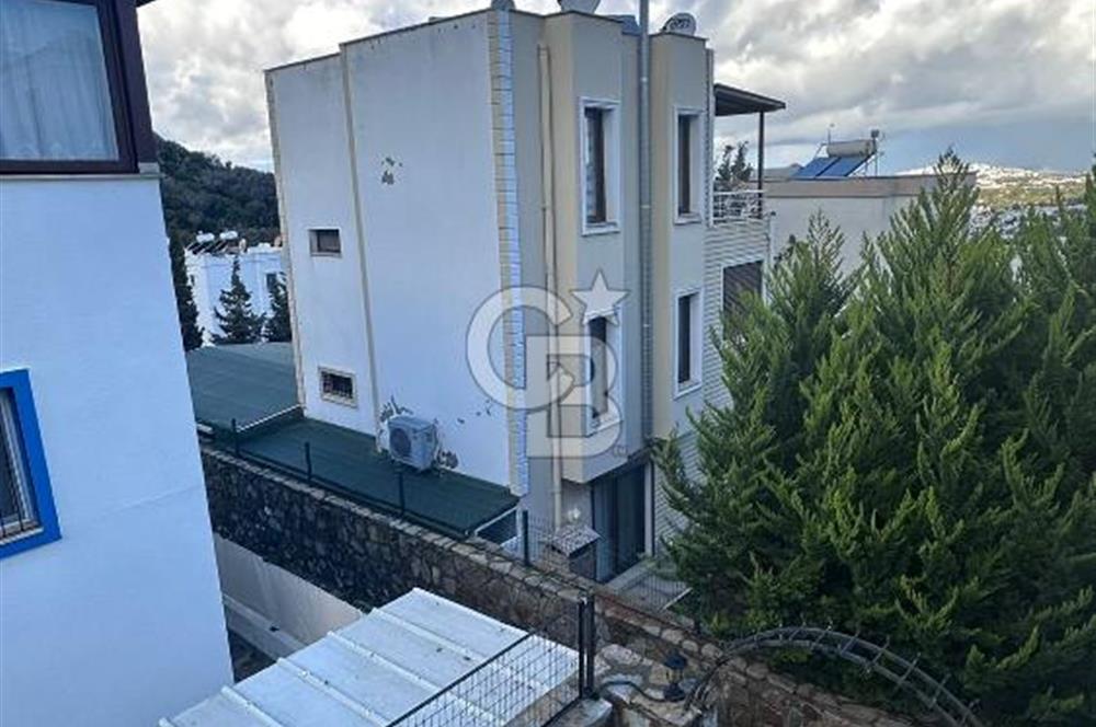  Turgutreis'te Kiralık Kış Sezonu Eşyalı 2+1 Dubleks Daire