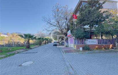 1143003161 Manisa Keçiliköyde 307m2 Arsa için 3 Katlı Triplex Villa