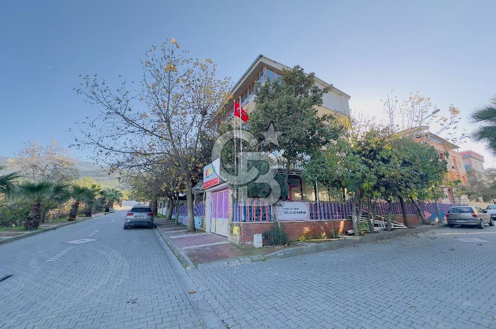 1143003161 Manisa Keçiliköyde 307m2 Arsa için 3 Katlı Triplex Villa