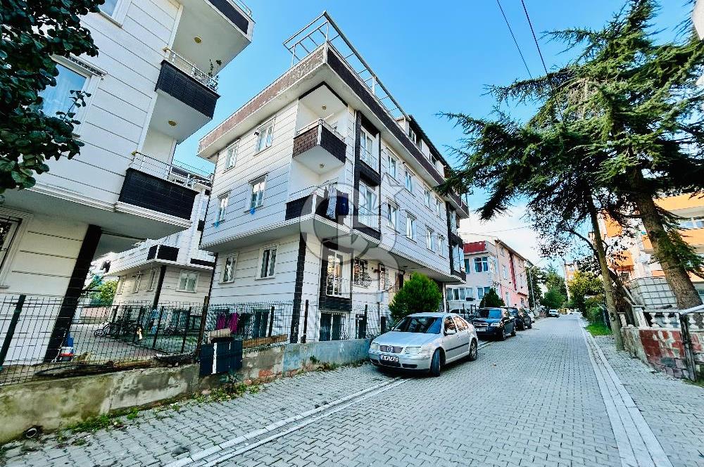 Büyükçekmece Murat Çeşme Mah. 2+1 Flat with Terrace for Sale