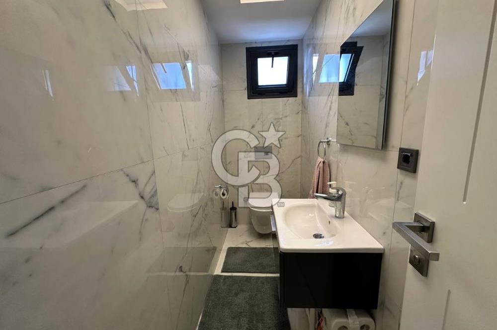 Güzelbahcede 4+2 Satılık Villa