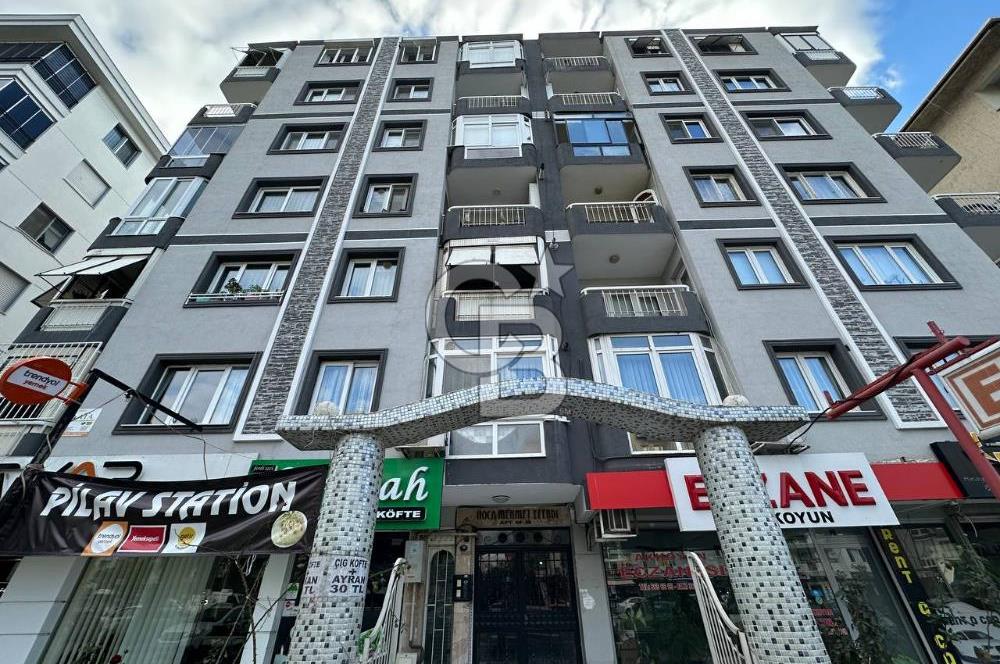 Karşıyaka Atatürk Bulvarı'nda 3+1 Merkezi Konum Satılık Daire