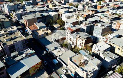 Bornova'nın Kalbinde Hayalinizdeki Plaza İçin Satılık Arsa