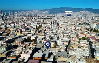 Bornova'nın Kalbinde Hayalinizdeki Plaza İçin Satılık Arsa