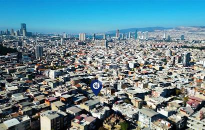 Bornova'nın Kalbinde Hayalinizdeki Plaza İçin Satılık Arsa