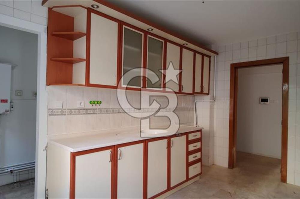 Karşıyaka Bostanlı da Satılık 3+1 Daire