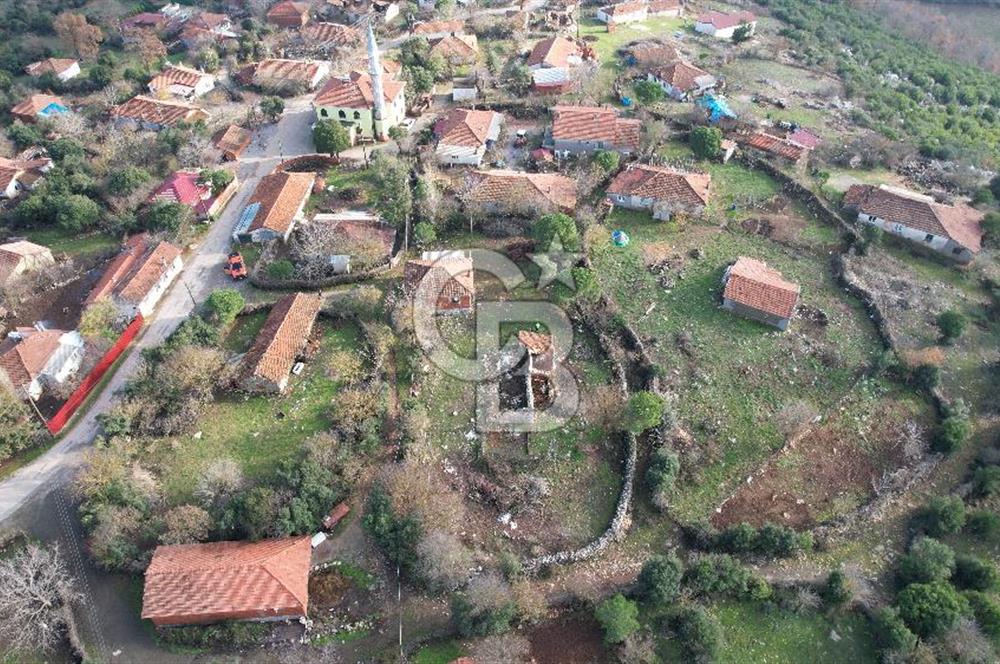 Çanakkale Yenice Alancık Köyü 2'ye Bölünebilir 1100 m2 Arsa
