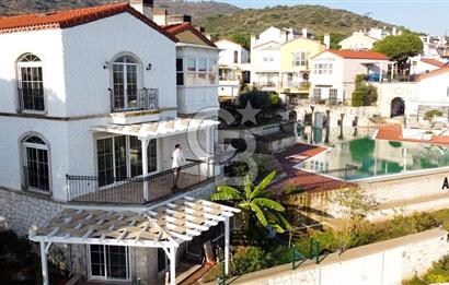 4+1 VILLA with POOL in NEA VOURLA SITE in URLA ISKELE