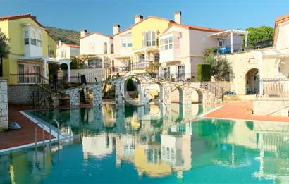 4+1 VILLA with POOL in NEA VOURLA SITE in URLA ISKELE