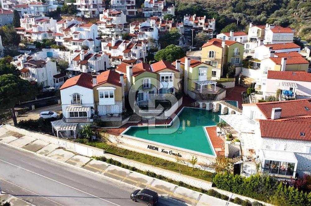 4+1 VILLA with POOL in NEA VOURLA SITE in URLA ISKELE