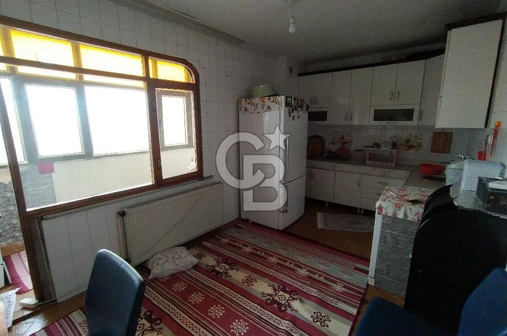 Bağcılar Demirkapı Mahallesinde Satılık 3+1-- 170 m2 Daire