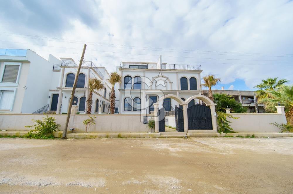 TEOK'tan Urla Çeşmealtı Denize Sıfır Satılık Lüks Havuzlu Villa
