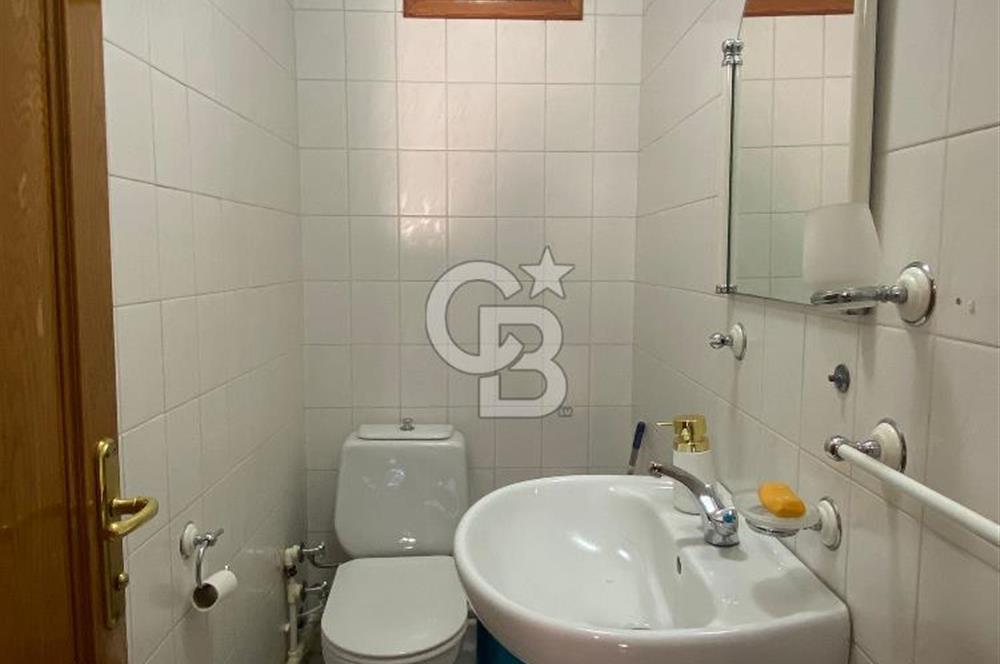 ACIBADEM POMAK SOKAKTA AÇIK OTOPARKLI BİNADA 3+1 SATILIK DAİRE