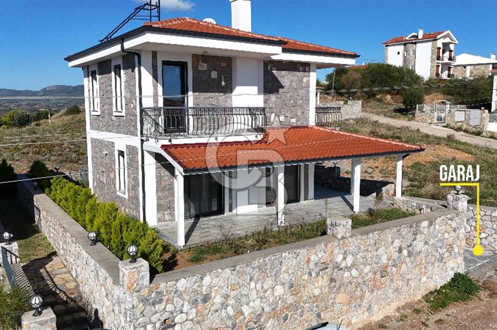 Datça Burgaz Müstakil Bahçeli Deniz Manzaralı Satılık 2+1 Villa