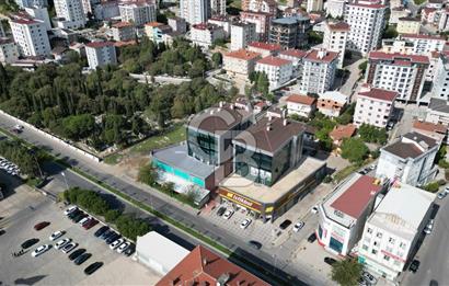 Şeyhli Mah. Ankara Caddesi Üzeri Geniş Teraslı 3+1 Satılık Ofis